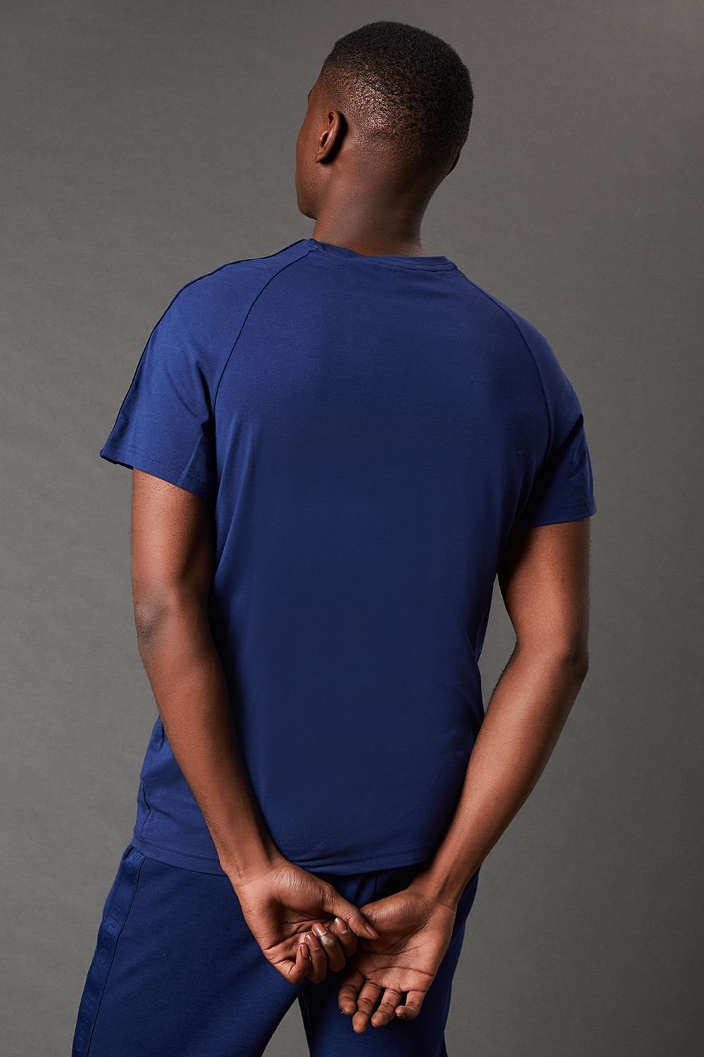 HUGO Hugo Men's Tape Tonal Logo Short Sleeve T-Shirt Dark Blue - 3