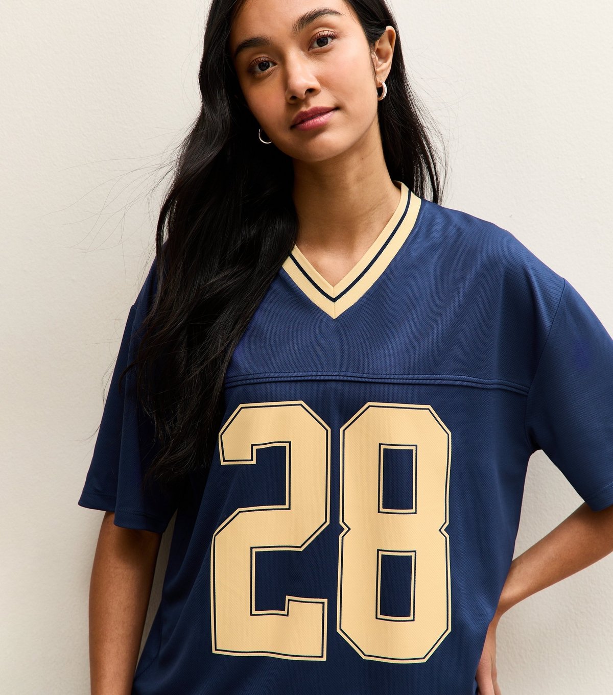 New Look Women's Navy Oversized 28 Logo Football Top New Look - 2
