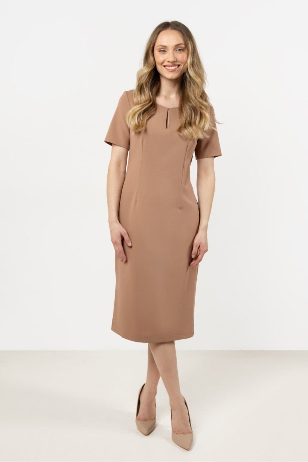 Love Lace Love Lace Women's Day Dress with Fitted Silhouette & Slit in Beige
