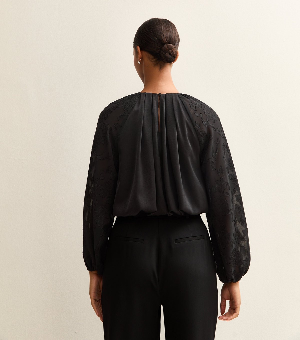 New Look Women's Black Bubble Hem Devore Sleeve Satin Blouse New Look - 4