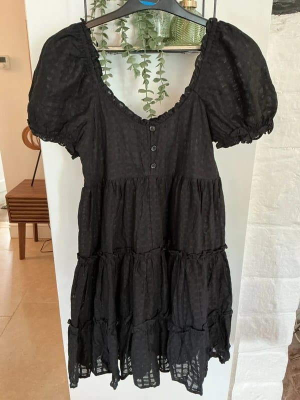 New Look New Look Black tiered full Mini Dress. Size 6