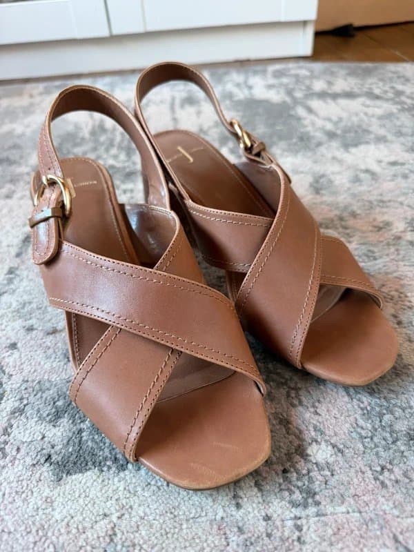 Jasper Conran Jasper Conran crossover real leather sandals with block heel. Size 6