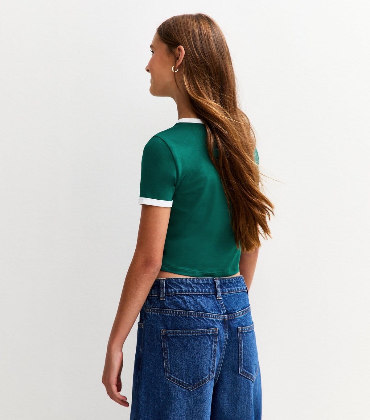 New Look Girls' Green Contrast Trim Crew Neck T-Shirt New Look - 4