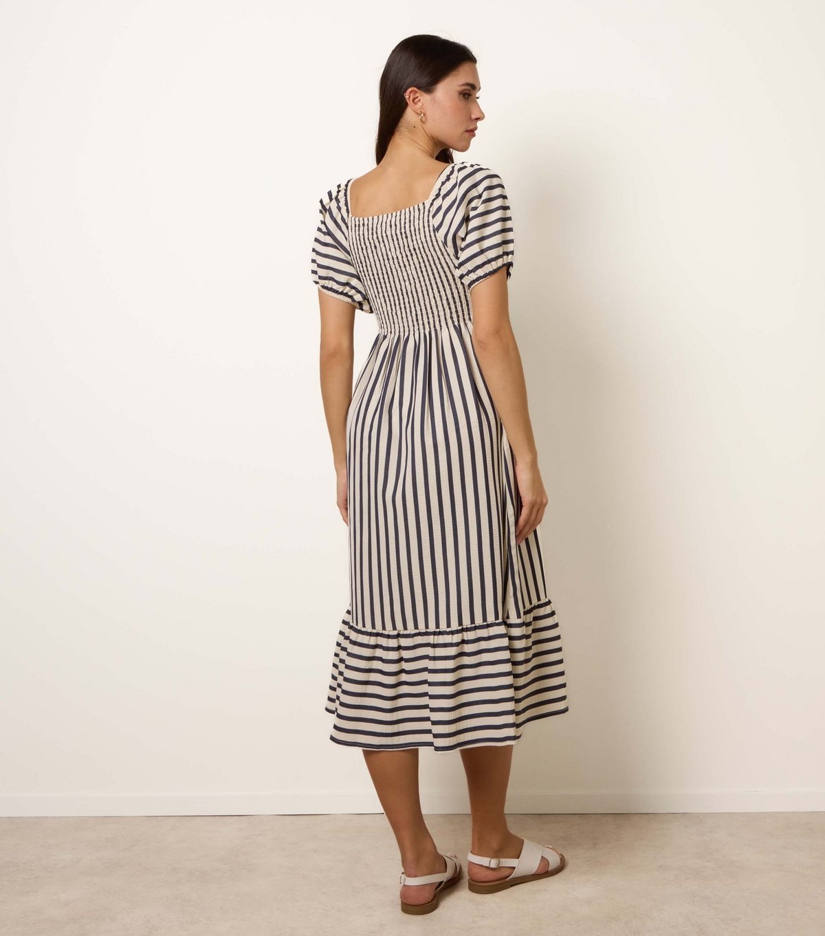 Blue Vanilla Women's Blue Square Neck Puff Sleeve Midi Dress Blue Vanilla New Look - 4