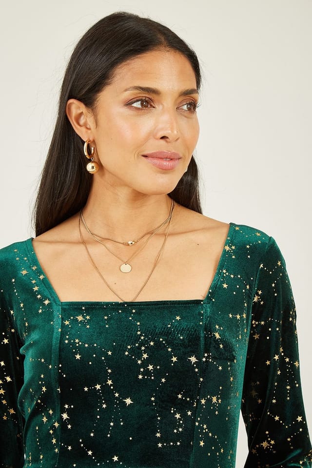 Yumi Yumi Women's Green Star Foil Print Long Sleeve Skater Dress - 3