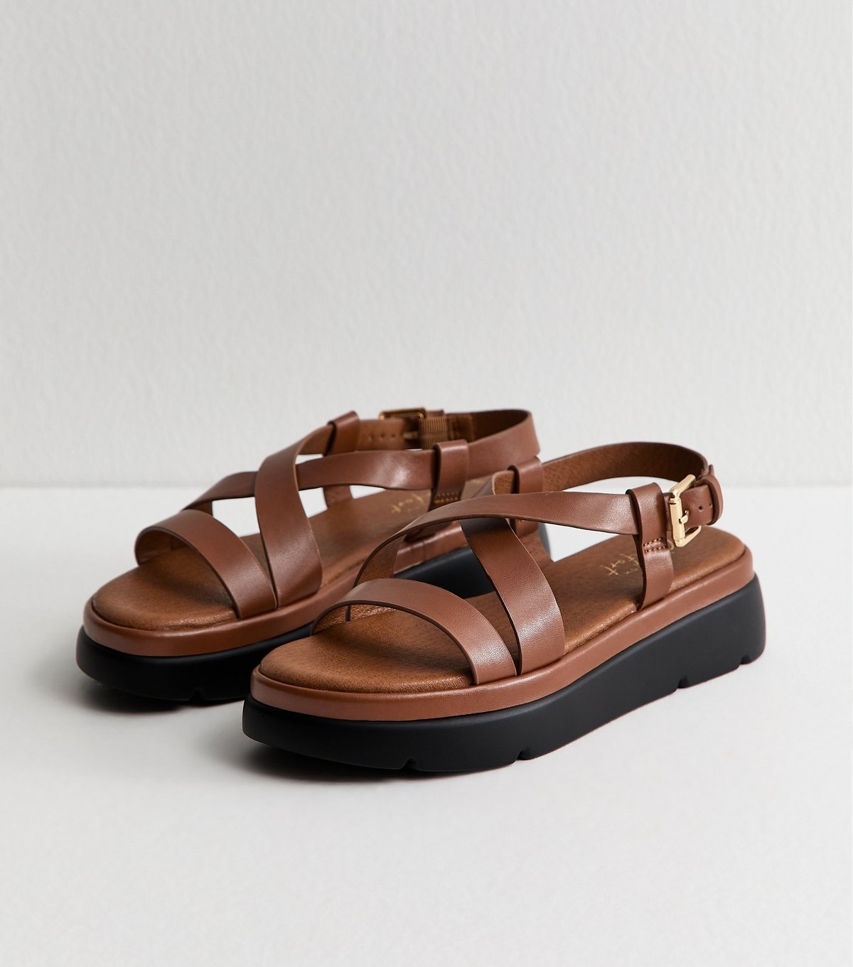 New Look Women's Tan Faux Leather Crossover Strap Flatform Sandals Vegan New Look - 2