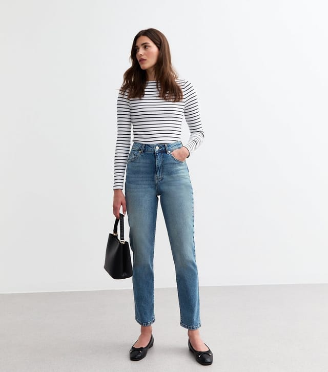 New Look Women's Blue Vintage Tint Hannah Ankle Grazer Straight Leg Jeans New Look - 3