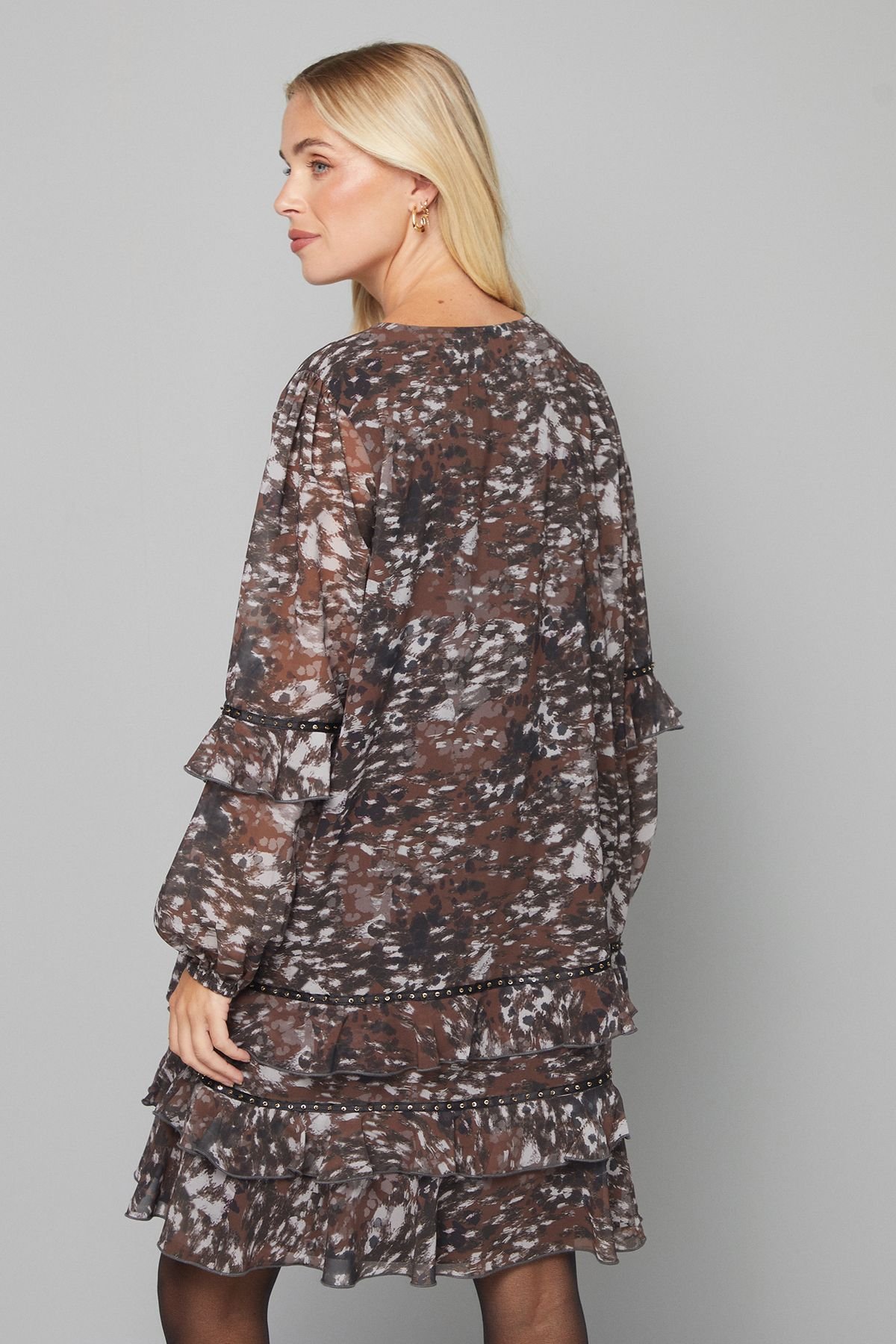 Wallis Wallis Women's Petite Abstract Print Embellished Ruffle Shift Dress in Chocolate - 3