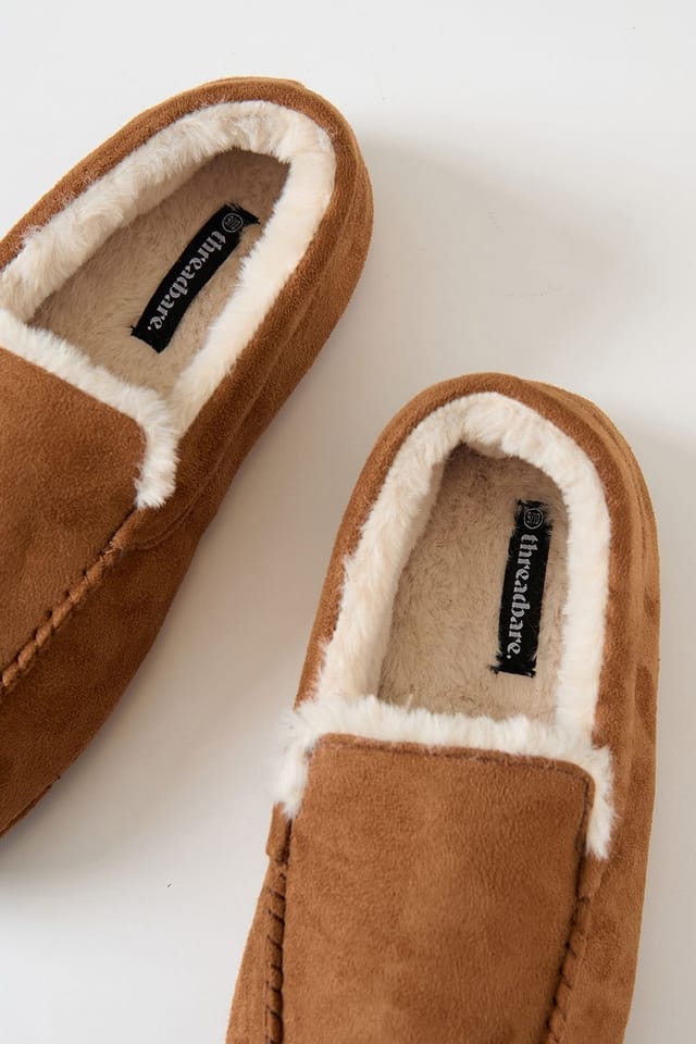 Threadbare Threadbare Men's Faux Suede Faux Fur Lined Moccasin Slippers in Tan - 2