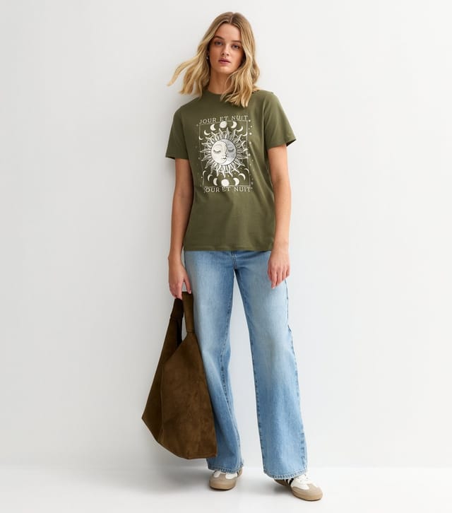 New Look Women's Green Mystic Print T-Shirt New Look - 2
