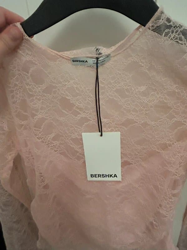 Bershka Bershka long sleeve pink lace top