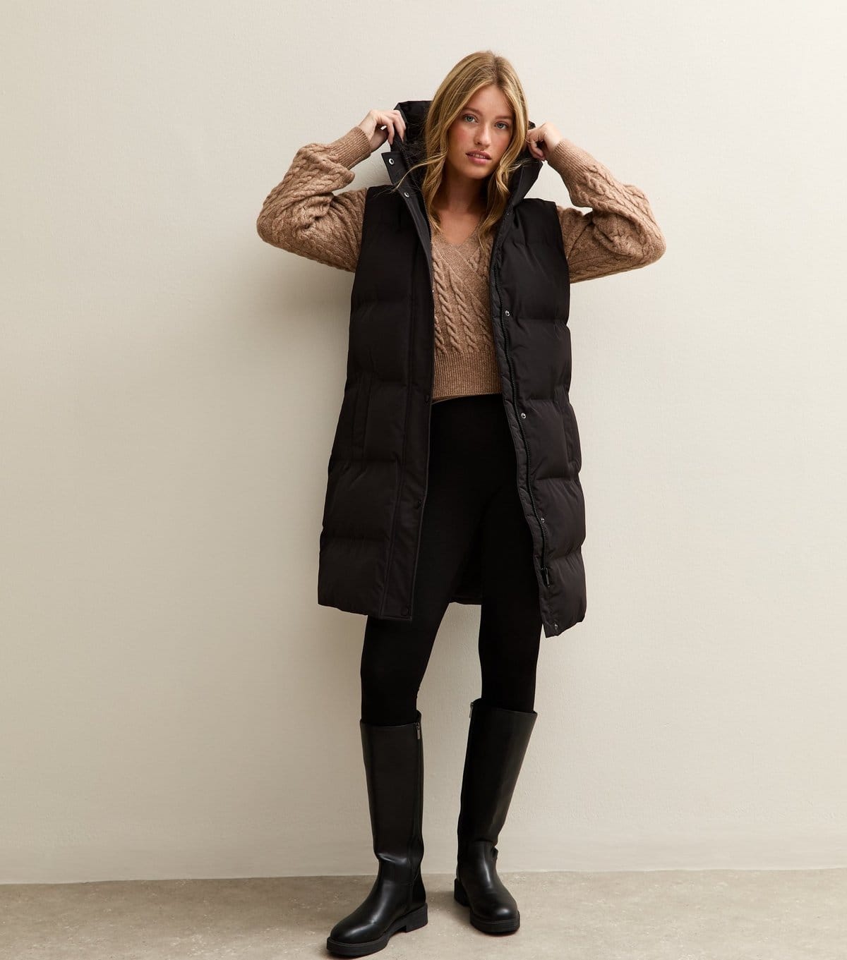 New Look Women's Black Padded Tiered Midi Gilet New Look - 4