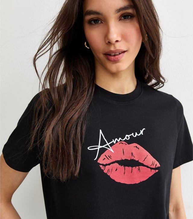 New Look Women's Black Amour Lips Print T-Shirt New Look - 2