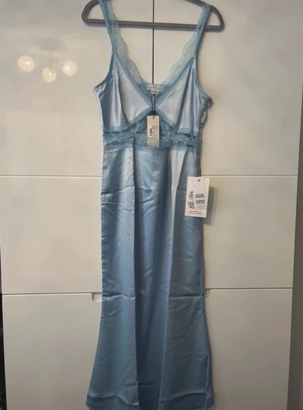Never Fully Dressed Never fully dressed satin pastel/light blue dress