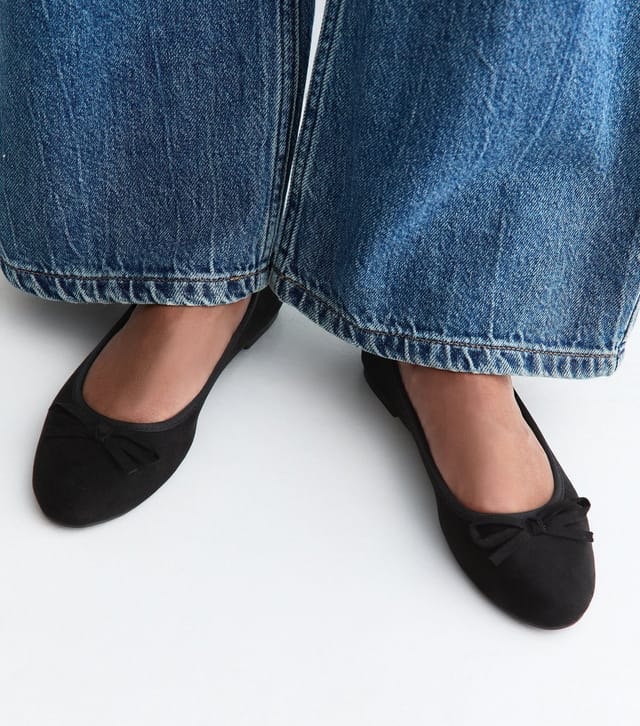 New Look Women's Black Faux Suede Ballet Pumps Vegan New Look - 2