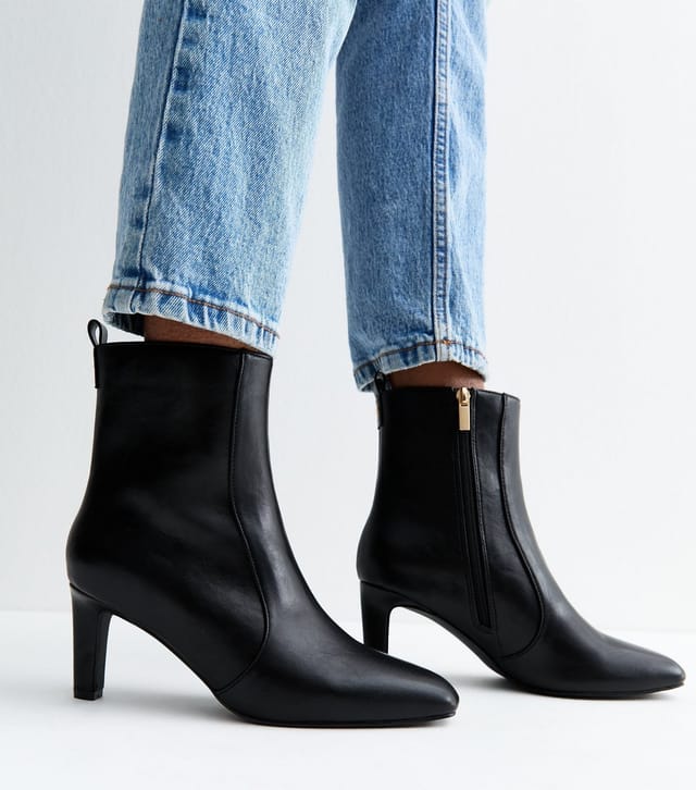 New Look Women's Black Faux Leather Chisel Toe Ankle Boots New Look - 2
