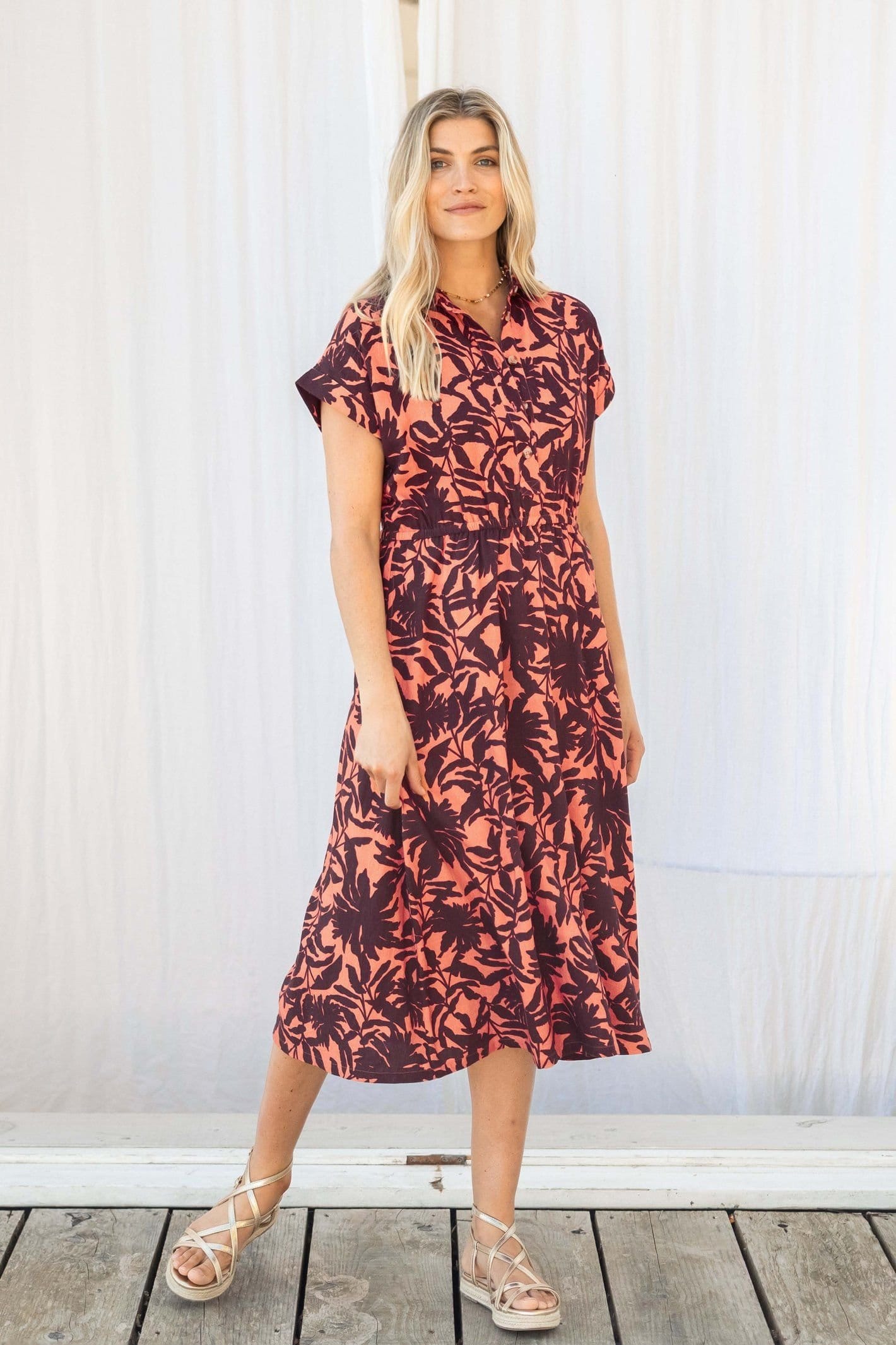 Weird Fish Women's Artemis Printed Jersey Shift Dress in Pale Orange