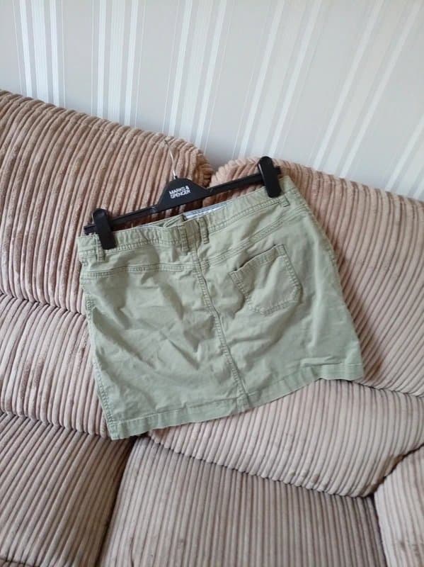FatFace Ladies size 12 khaki green lightweight denim stretch mini skirt