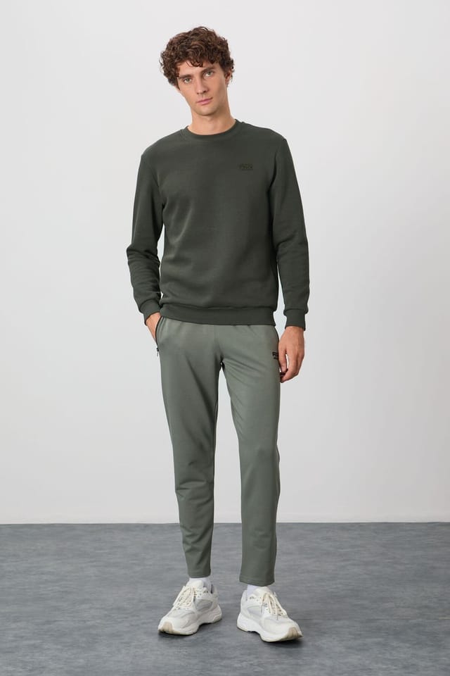 Tommy Life Tommy Life Men's Regular Fit Crew Neck Sweatshirt in Olive - 2