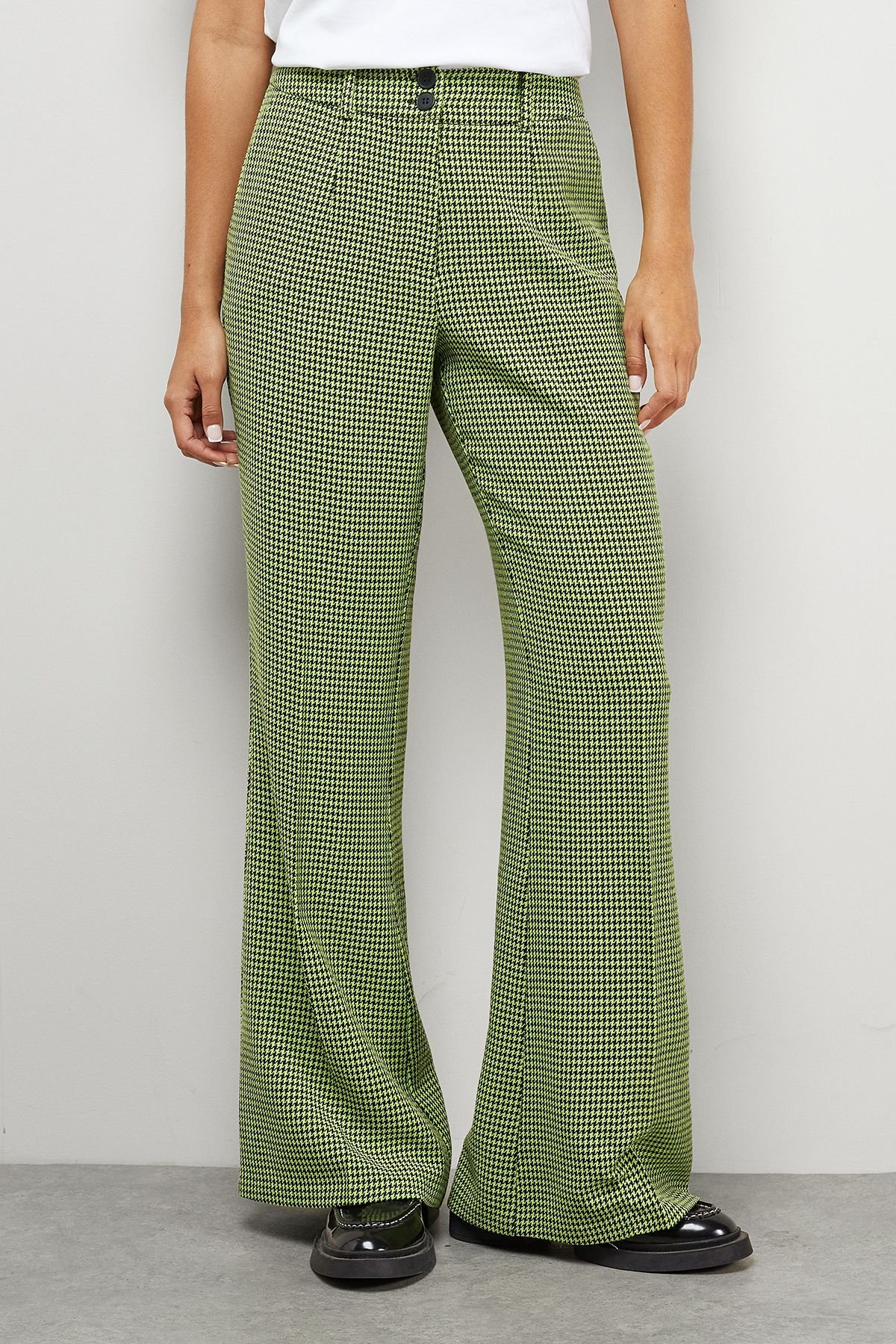 Warehouse Warehouse Women's Lime Dogtooth High Waist Deep Waistband Trouser Co-Ord - 1