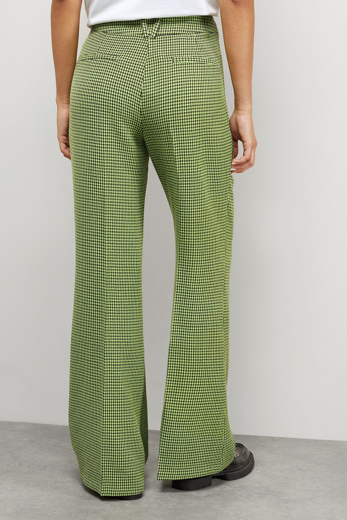 Warehouse Warehouse Women's Lime Dogtooth High Waist Deep Waistband Trouser Co-Ord - 3
