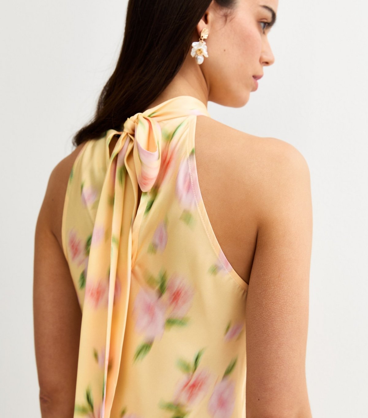 New Look Women's Yellow Blurred Floral Halter Neck Midi Dress New Look - 4