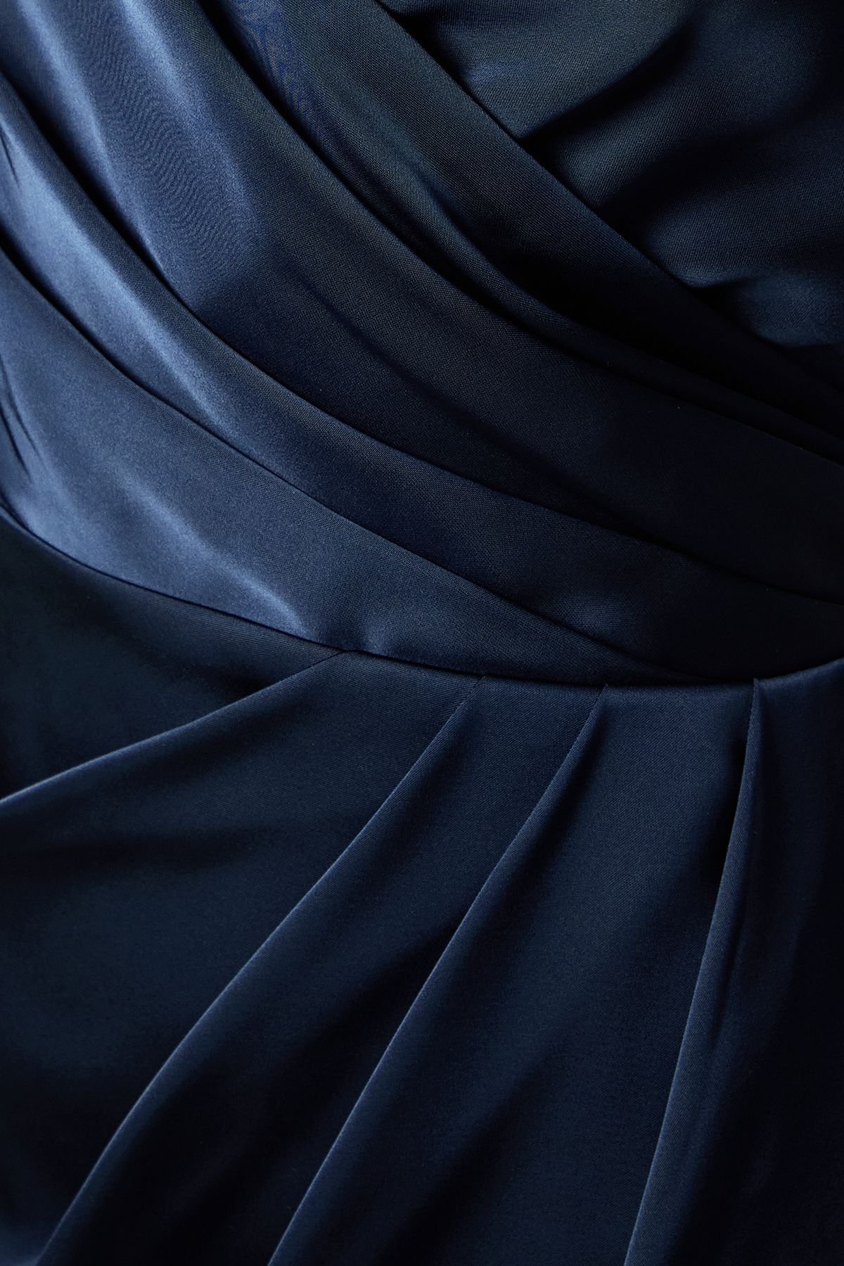 Coast Coast Women's Ruched Waist Detail Satin Bridesmaid Dress in Navy - 4