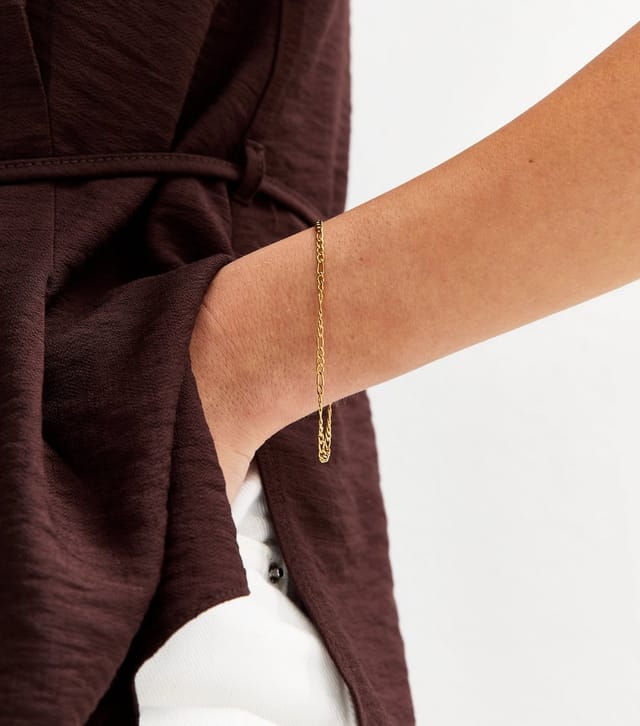 New Look Gold Tone Waterproof Curb Chain Bracelet New Look - 2