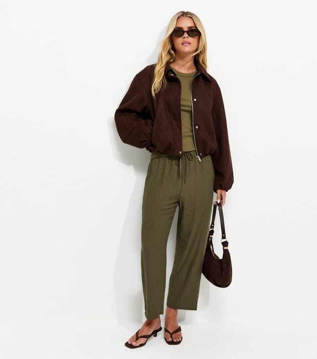 New Look Women's Petite Light Khaki Cropped Straight Leg Trousers New Look - 3
