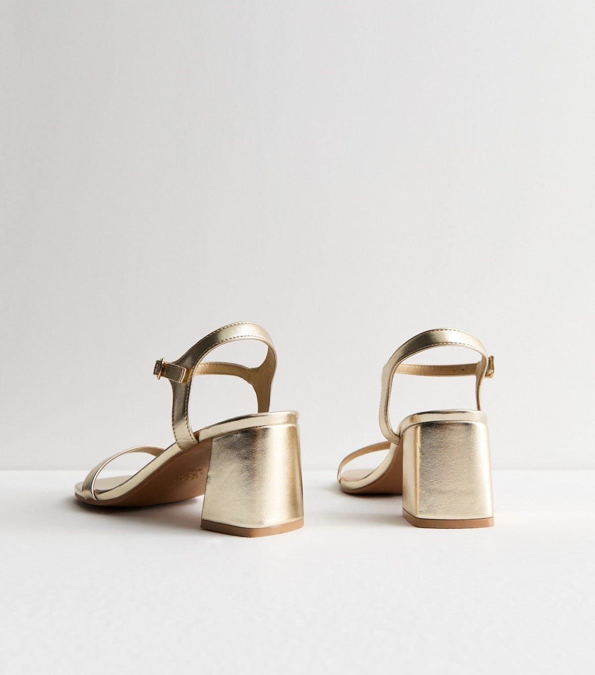 New Look Women's Wide Fit Gold Leather-Look 2 Part Block Heel Sandals New Look - 4