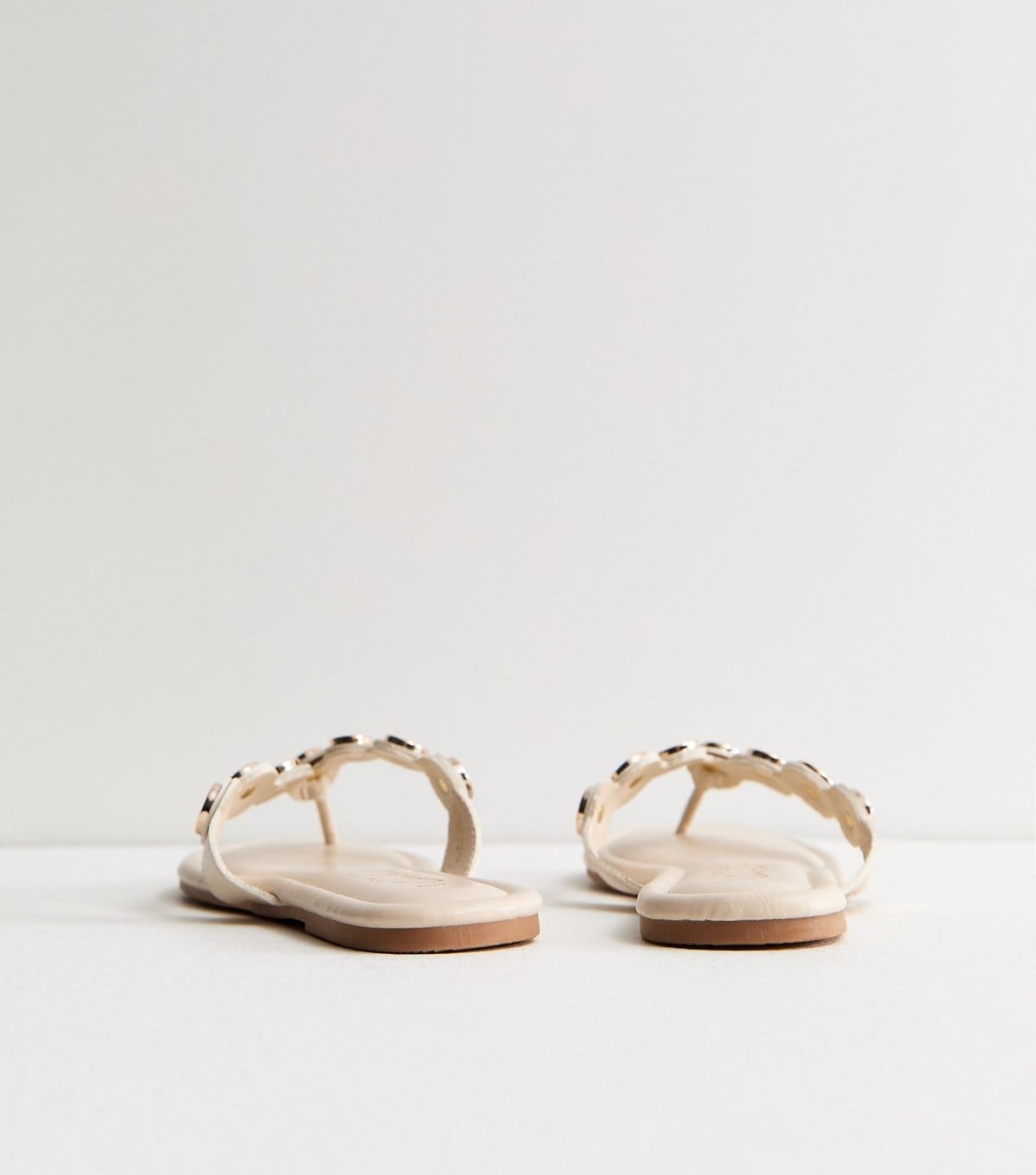 New Look Women's Off White Scalloped Strap Coin Trim Sandals Vegan New Look - 4