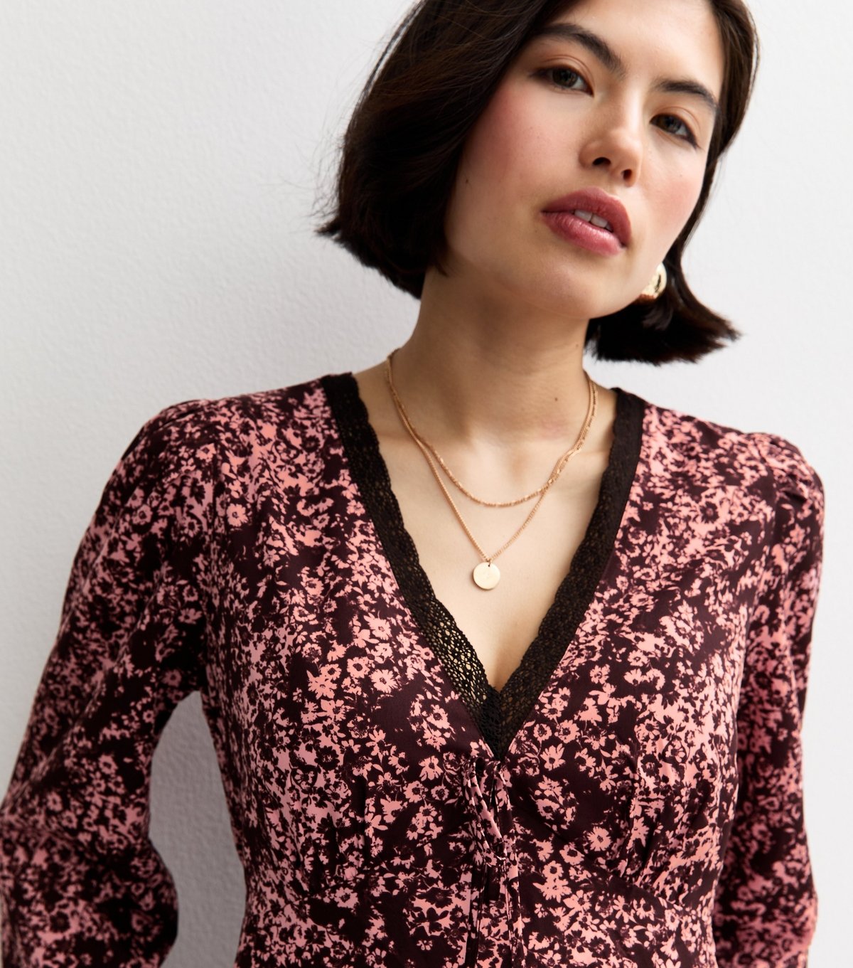 New Look Women's Maternity Burgundy Floral Lace Trim Midi Dress New Look - 2