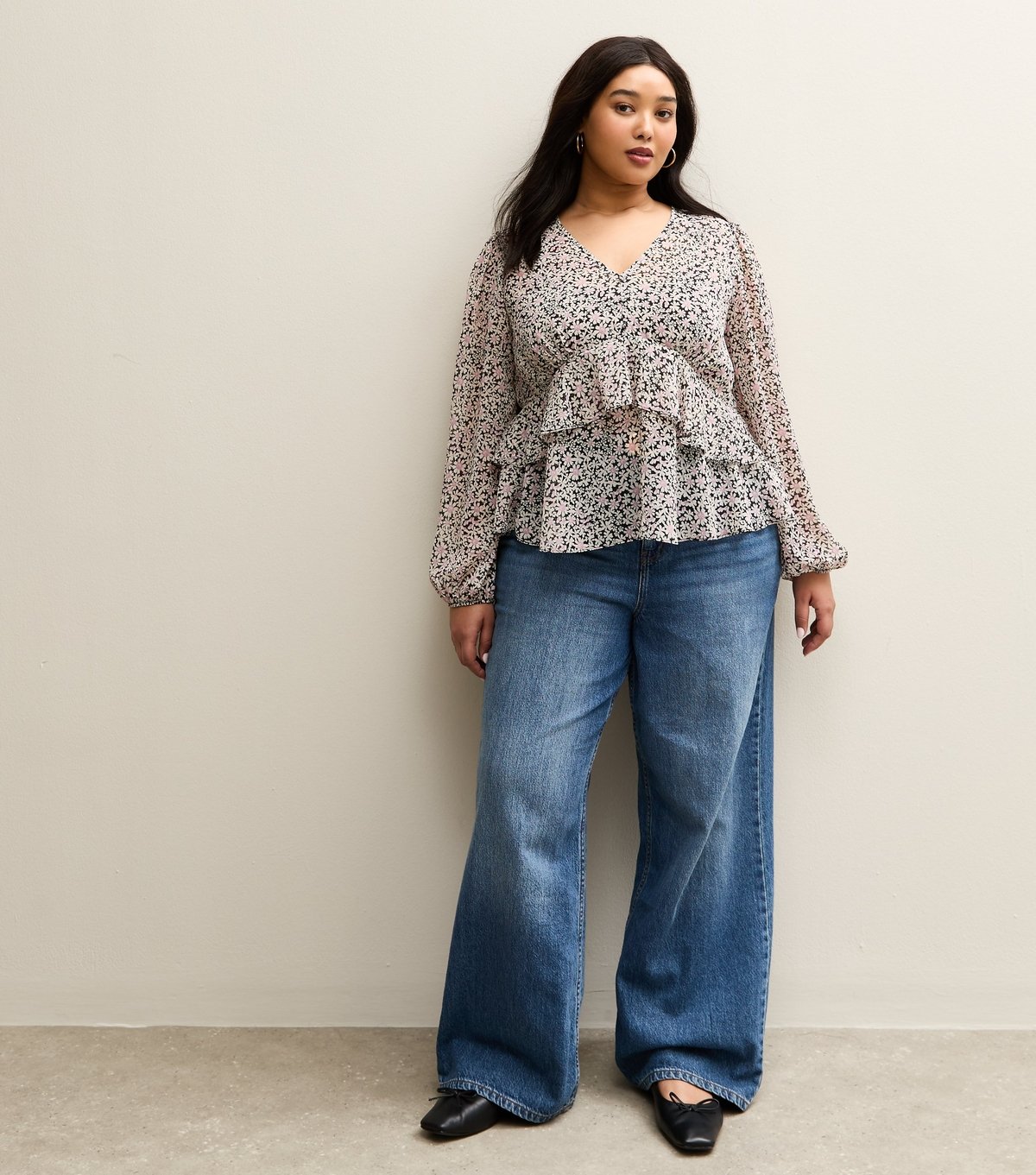 New Look Women's Plus Size Light Pink Daisy V- Neck Sheer Chiffon Tea Blouse Curves New Look - 3