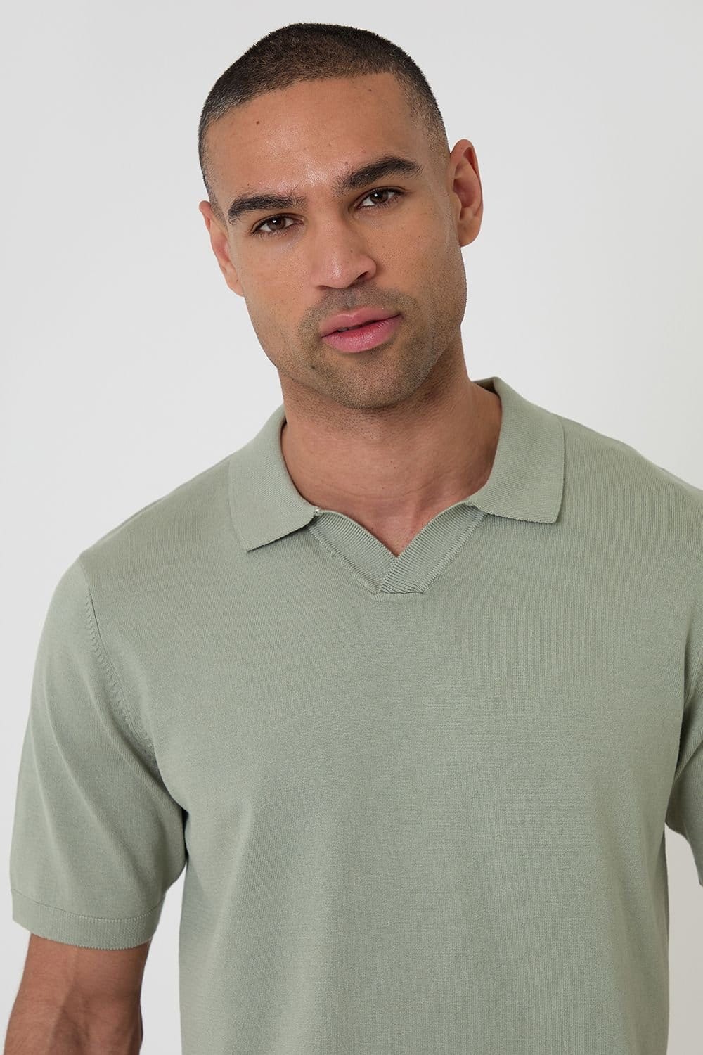 Threadbare Threadbare Men's Knitted Short Sleeve Trophy Neck Polo in Pale Green - 4