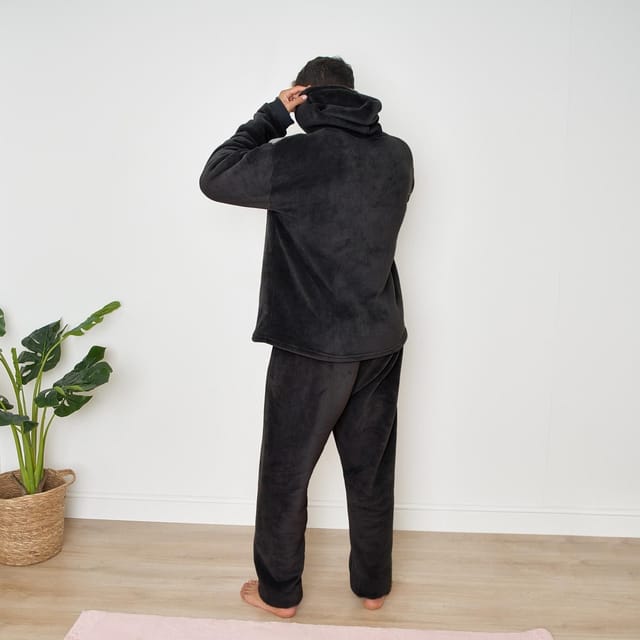 OHS OHS Men's Soft Coral Fleece Sherpa Lined Hoodie Pyjama Set in Black - 3