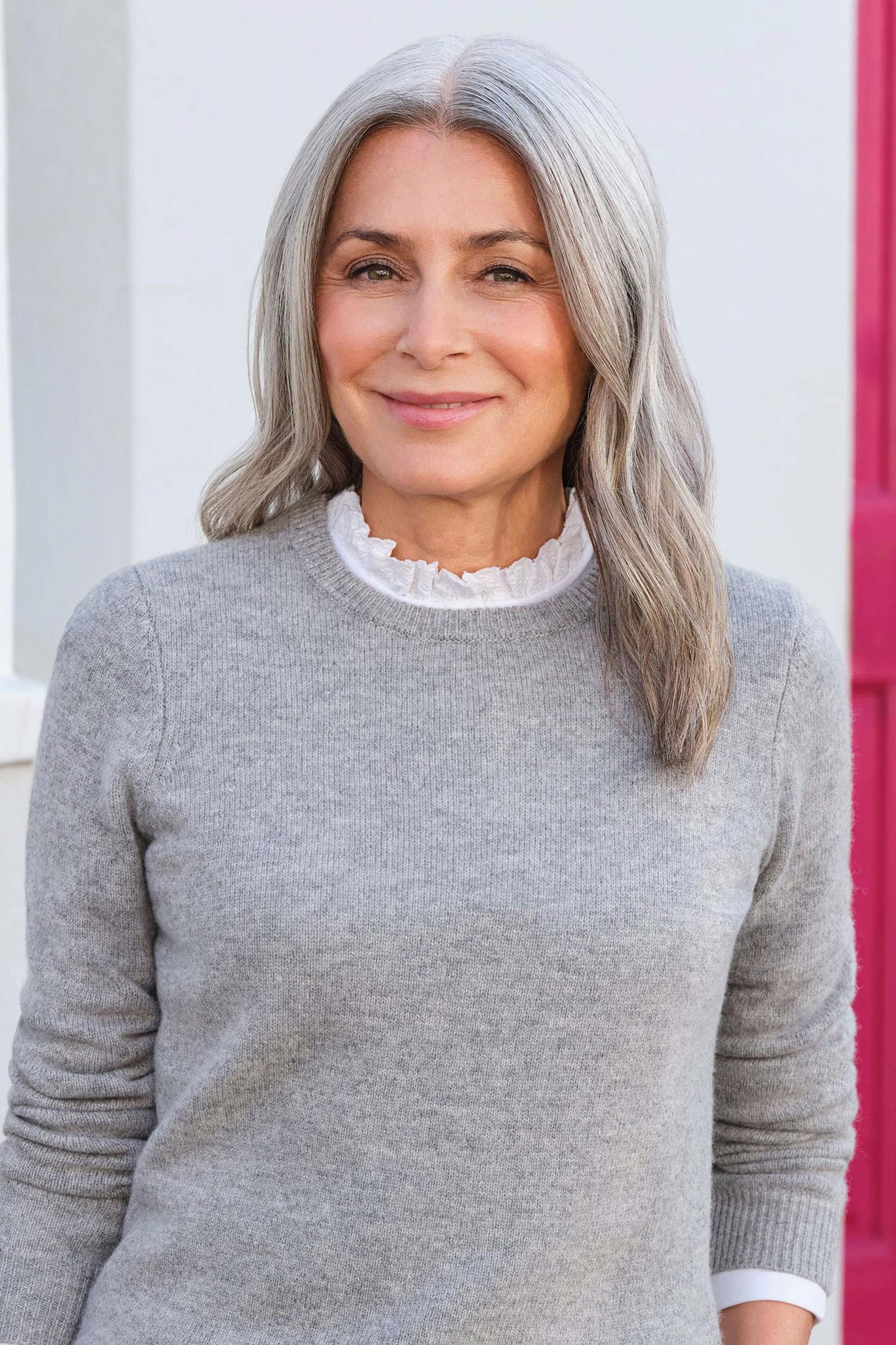 WoolOvers WoolOvers Women's Womens Lambswool Crew in Light Grey - 2