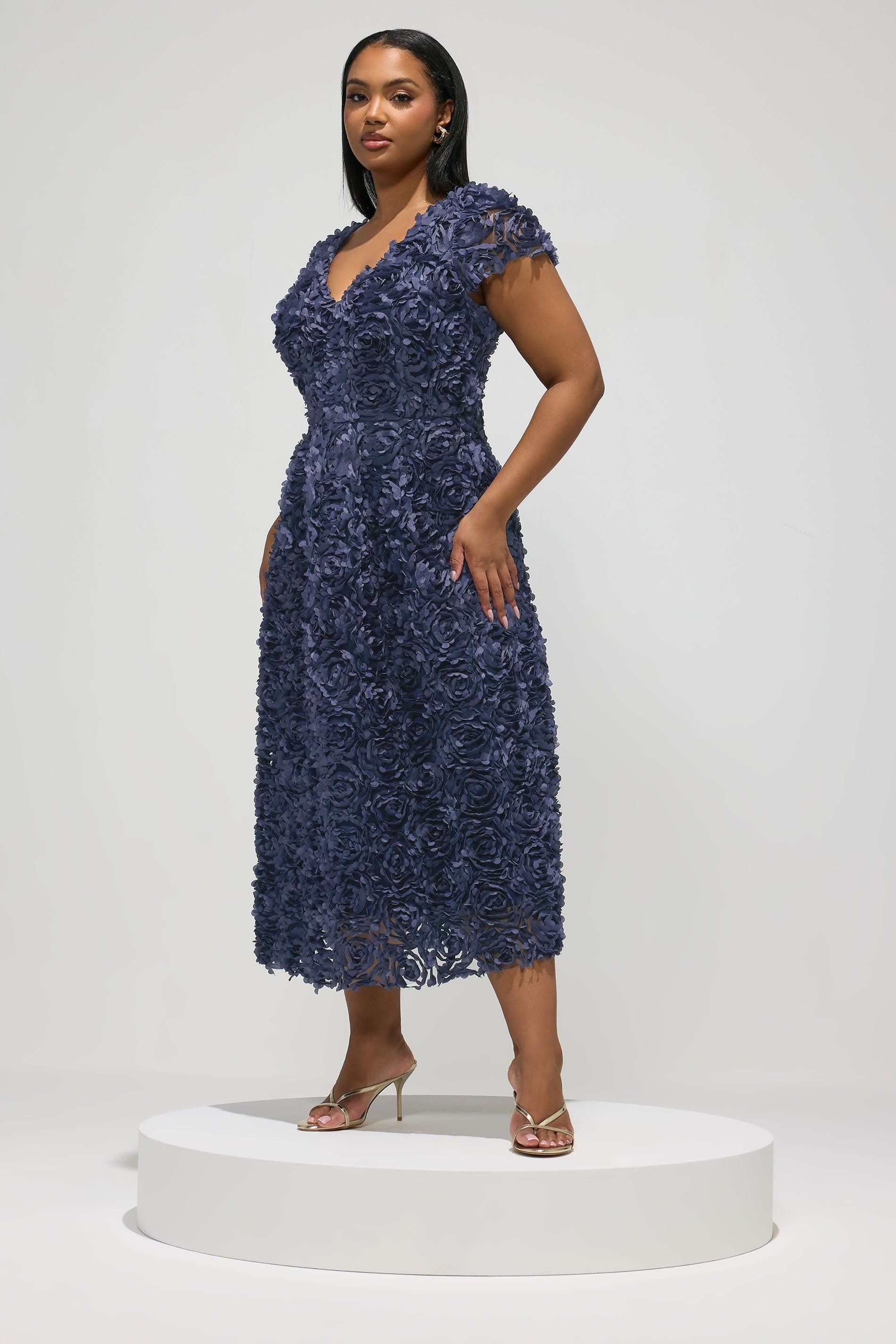 Yours Yours Women's Floral Skater Dress in Dark Navy - 4