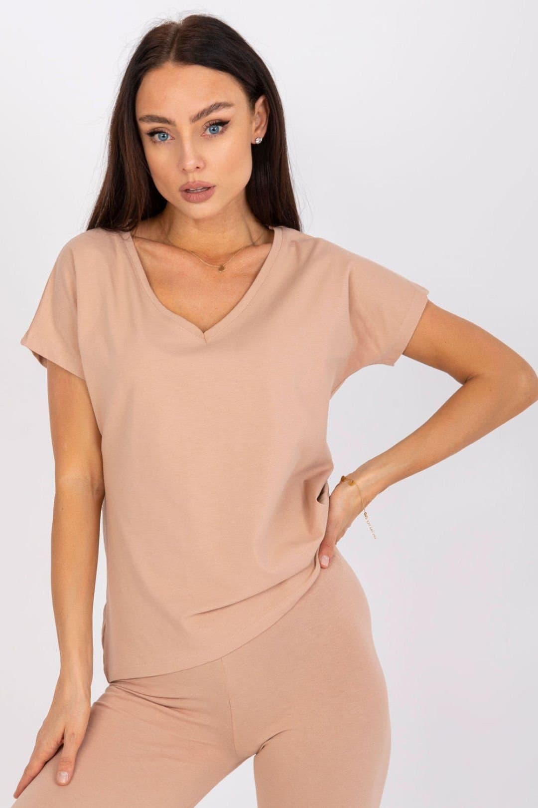 Love Lace Love Lace Women's Straight Cut Heart Neck T-Shirt in Beige