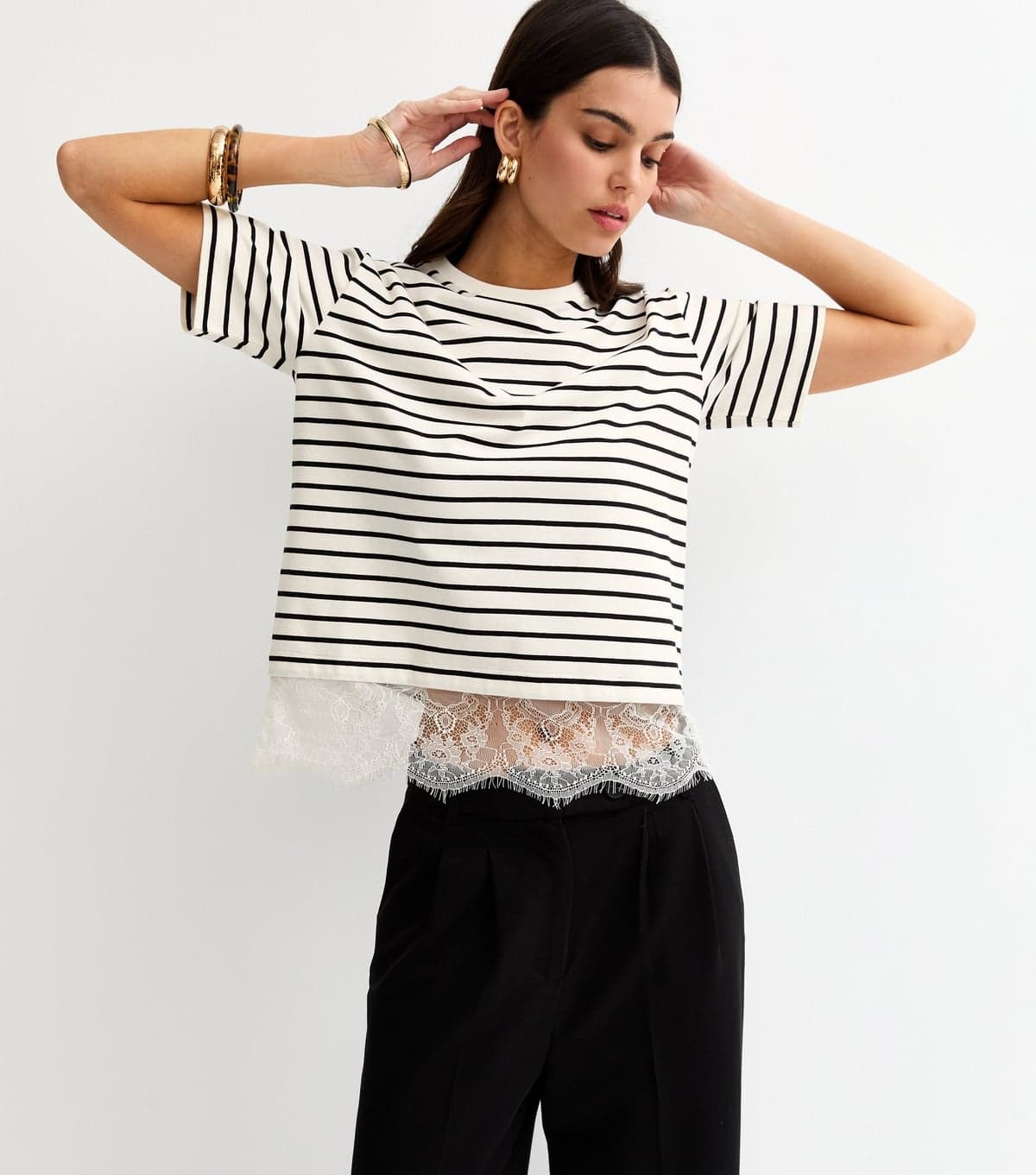 New Look Women's White Striped Lace Hem Boxy T-Shirt New Look