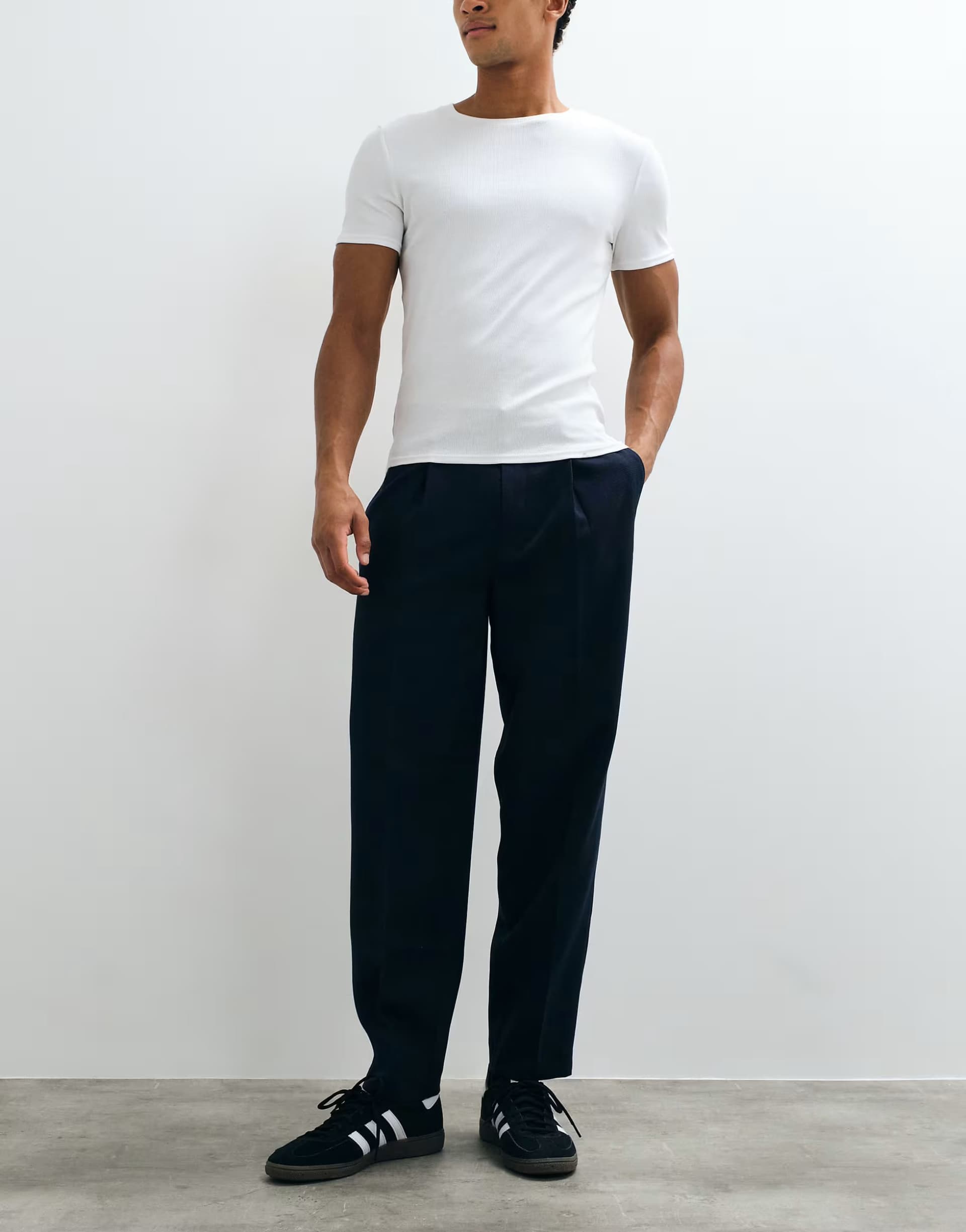 ASOS ASOS DESIGN tailored pleated oversized tapered trousers in navy microtexture