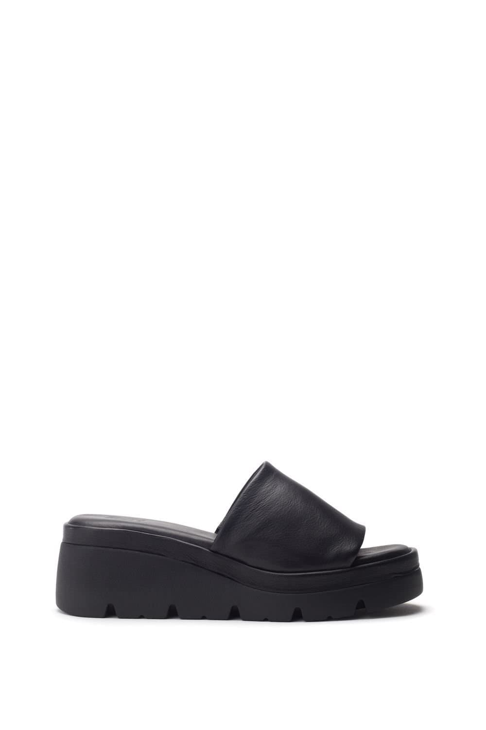 Moda In Pelle Moda In Pelle Women's 'Namya' Leather Flatforms in Jet Black
