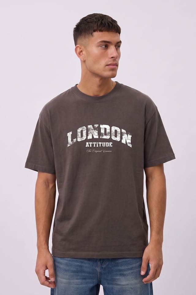 LONDON ATTITUDE LONDON ATTITUDE Men's Fearless Street Culture Oversized Heavyweight Graphic T-Shirt in Chocolate - 2