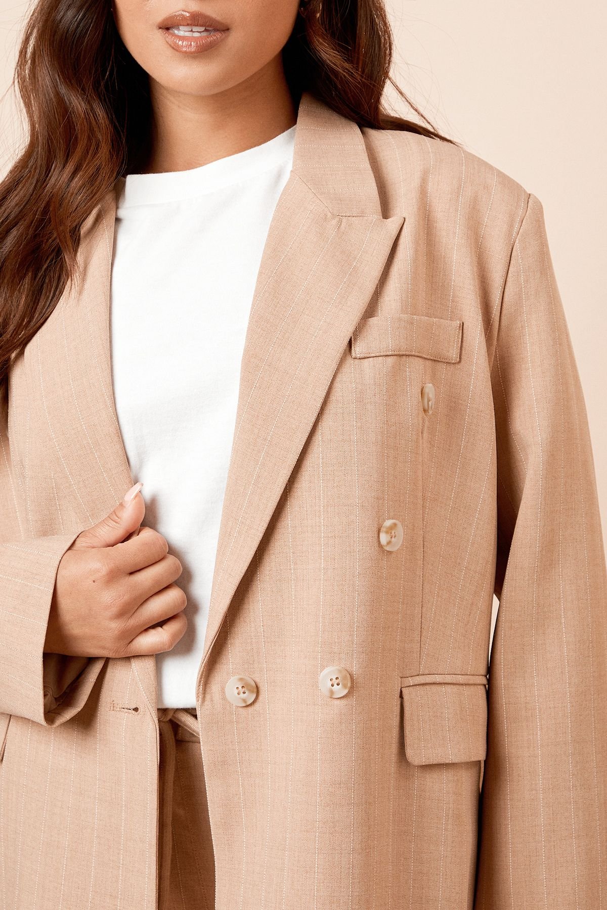 Dorothy Perkins Dorothy Perkins Women's Petite Oversized Double Breasted Stripe Blazer in Camel - 4