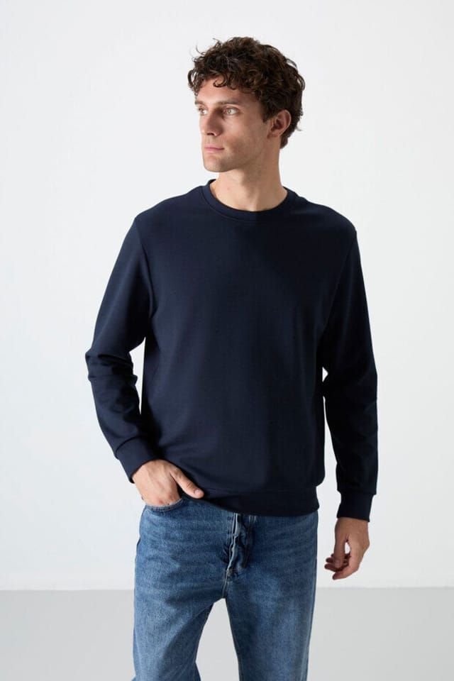 Tommy Life Tommy Life Men's Plain Crew Neck Sweatshirt in Midnight - 2
