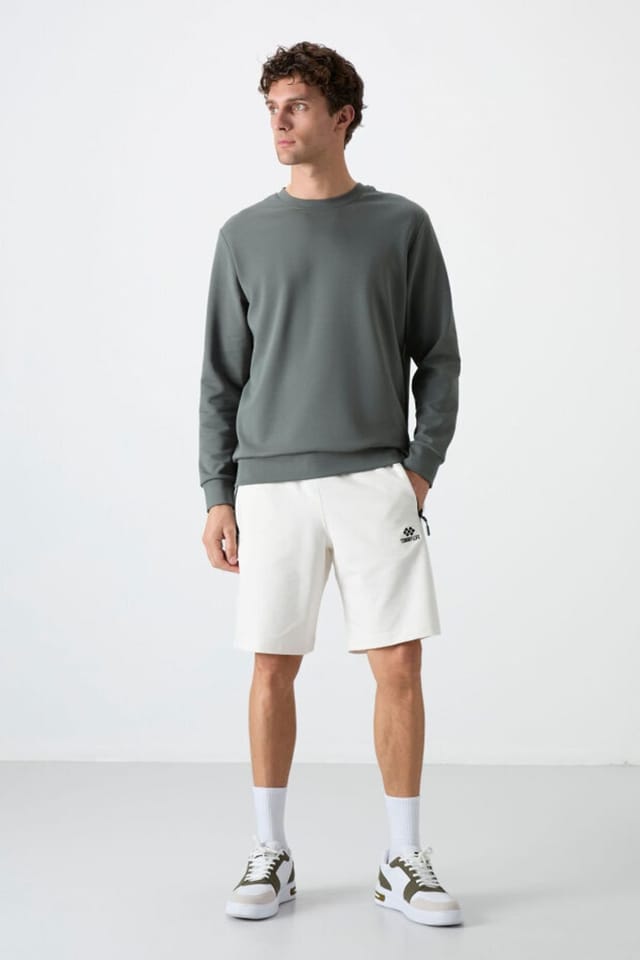 Tommy Life Tommy Life Men's Plain Crew Neck Sweatshirt in Midnight - 3
