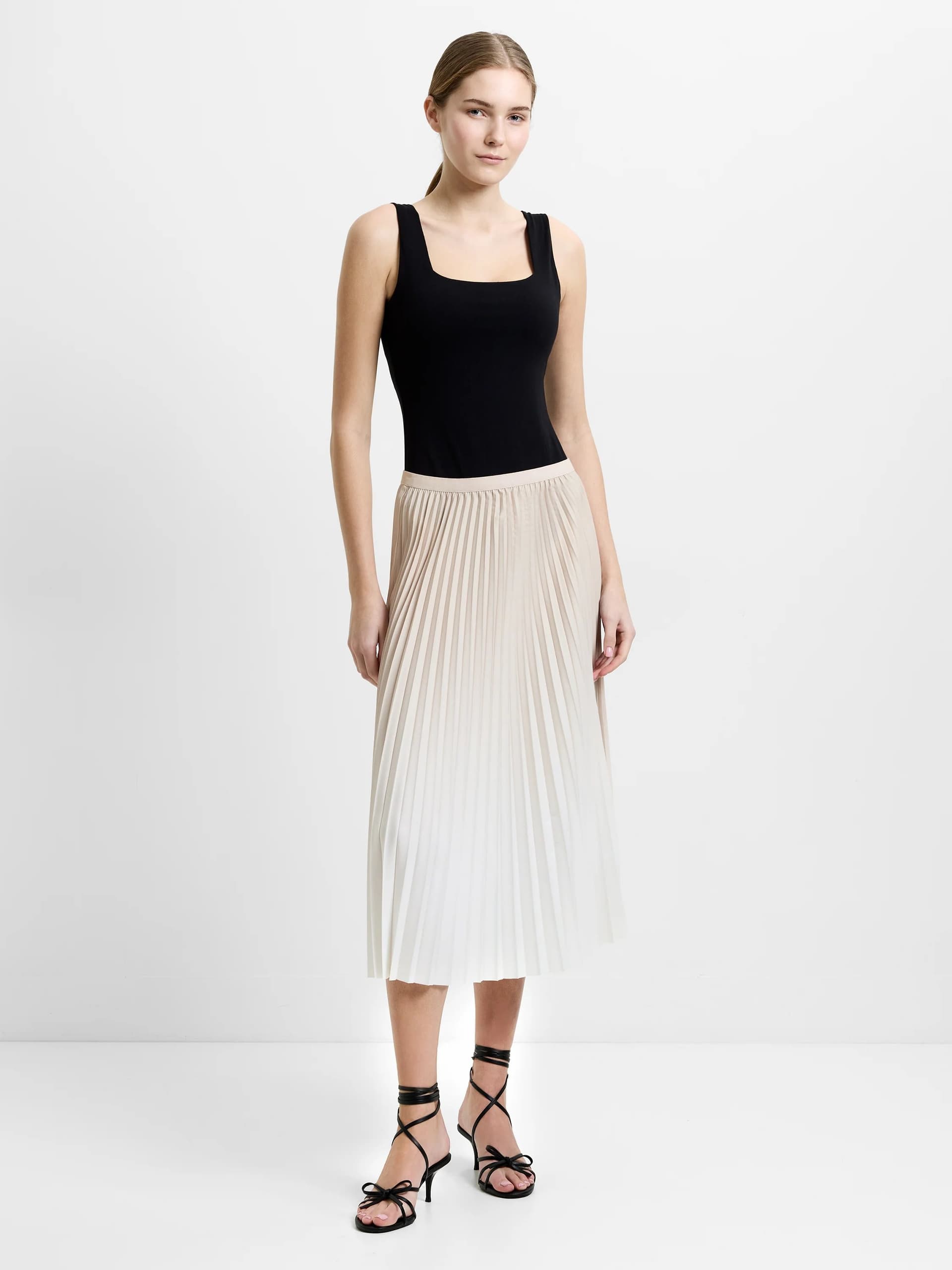 French Connection Cadie Crepe Light Ombre Pleated Midi Skirt Shifting Sand/White