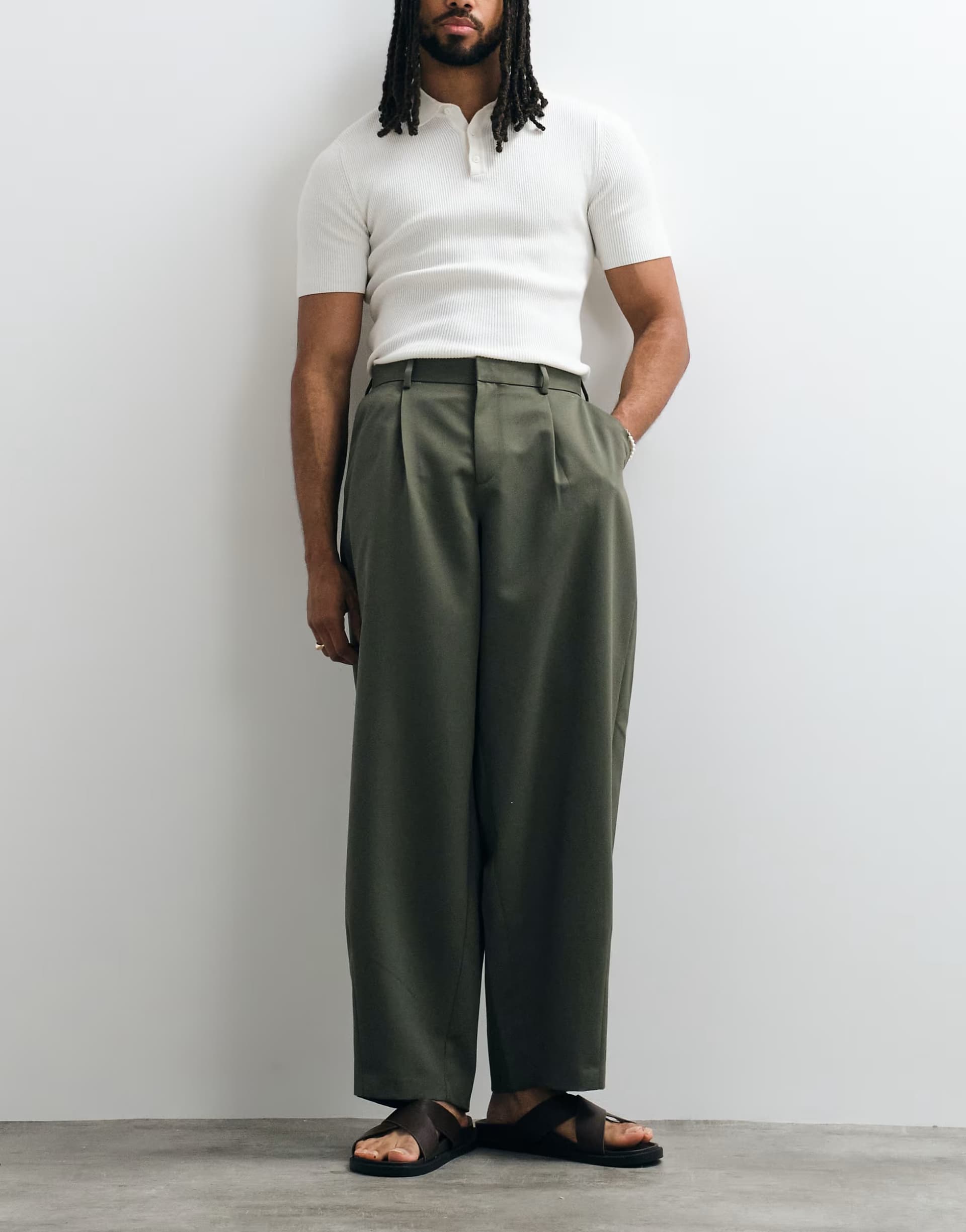 ASOS ASOS DESIGN smart  pleated wide barrel leg trousers in olive green
