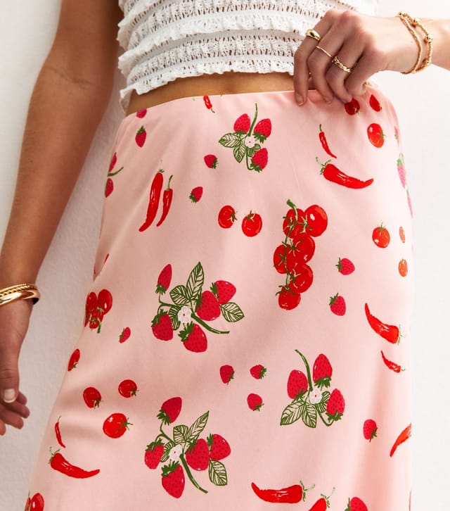 New Look Women's Pink Wild Strawberry Print Midi Skirt New Look - 2