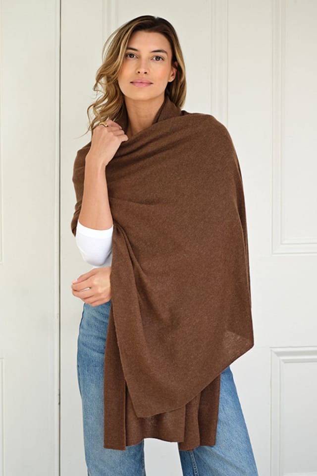 Cove Cove Women's Lola Cashmere Travel Wrap in Dark Brown - 3