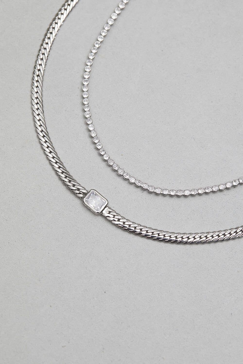 Inicio Inicio Silver Plated Cobra Double Chain Necklace